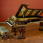 زیباترین-و-لاکچری-ترین-پیانو-جهان